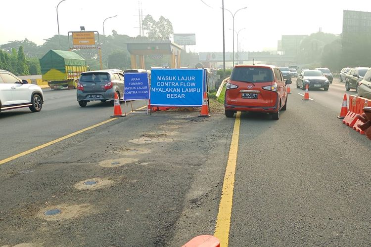 Kecelakaan Beruntun Hantam Tol Jakarta-Tangerang Arah Tomang, Macet Total!